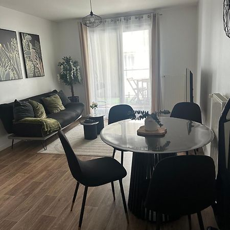 Cosy House A 6 Min Du Rer A Et Psa Leilighet Carrières-sous-Poissy Eksteriør bilde